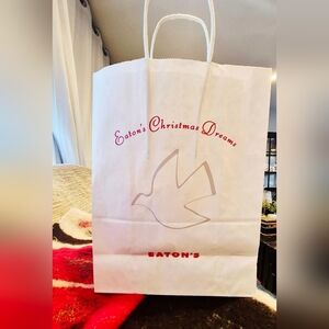 1998 EATONS CHRISTMAS Shopping Bag Last Package Before Closing   Collectible